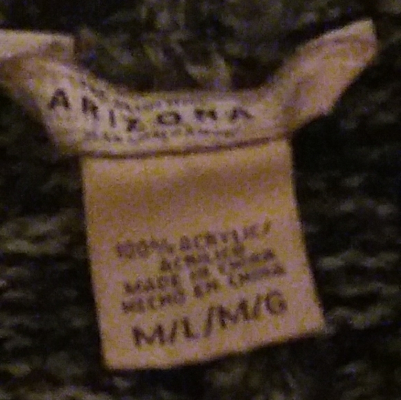 some sort of shirt/top - Picture 2 of 2